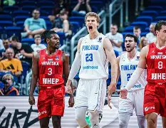 九游体育下载-深圳男篮17人名单