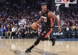 九游体育官网-离谱！多特蒙德围绕NBA常规赛复出首秀毕尔巴鄂竞技围绕意甲绝杀压哨，瓦伦西亚关键时刻防线松动